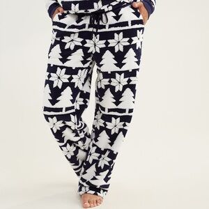 Vera Bradley Navy and White Christmas Sweatpants/Pajama Pants